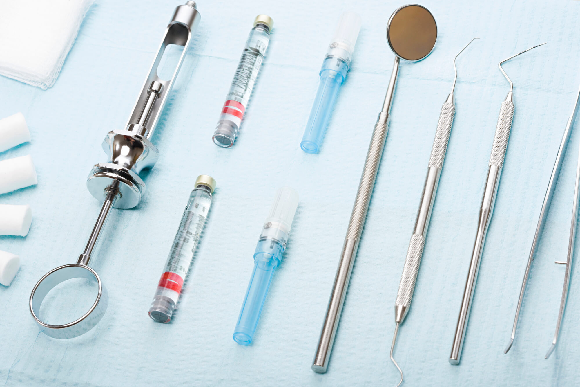 ならや　歯内、麻酔、衛生、インプラント インプラント手術時の麻酔の種類～痛みや怖さも心配なしの静脈内鎮静法